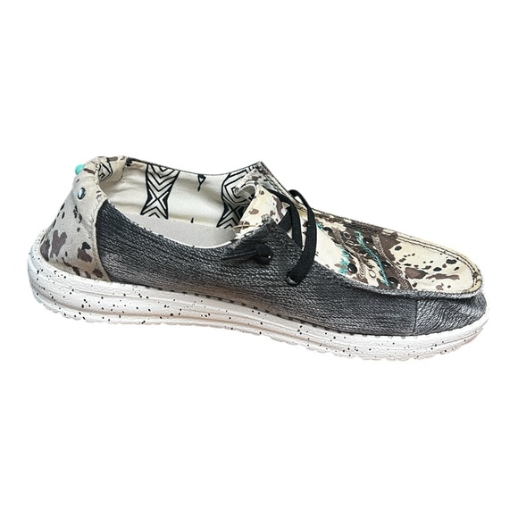 Buckle Exclusive Hey Dude Wendy Rodeo Kingman Shoes Size 8 Cow Print Turquoise - Picture 3 of 12